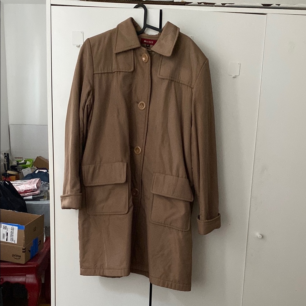 Women's Tan Coat